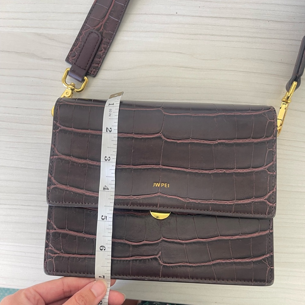JW PEI BROWN CROC PURSE - Picture 9 of 10